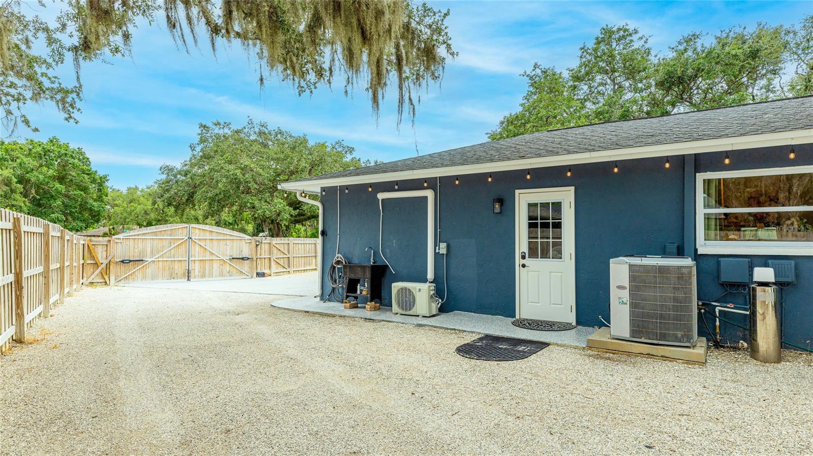 3200 SPAINWOOD DR, SARASOTA, FL, 34232