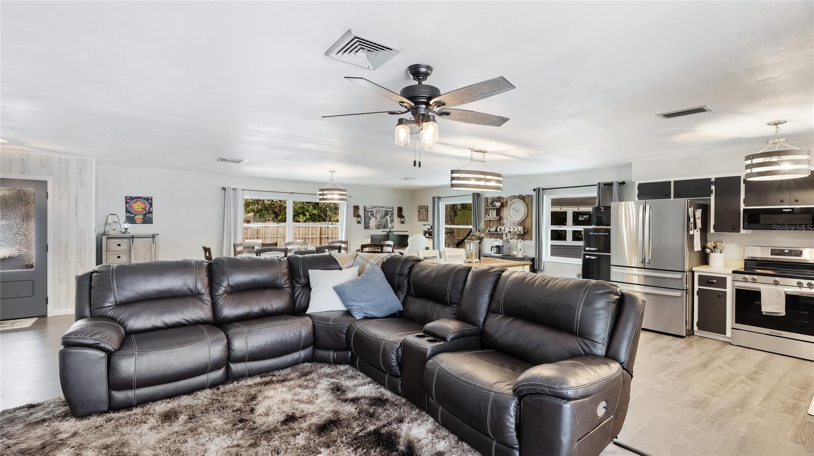 3200 SPAINWOOD DR, SARASOTA, FL, 34232