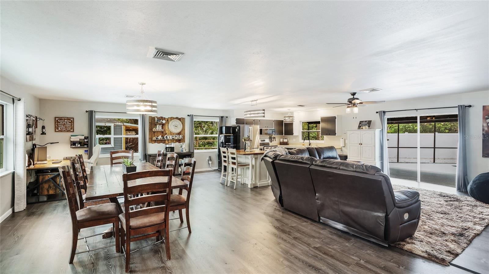 3200 SPAINWOOD DR, SARASOTA, FL, 34232