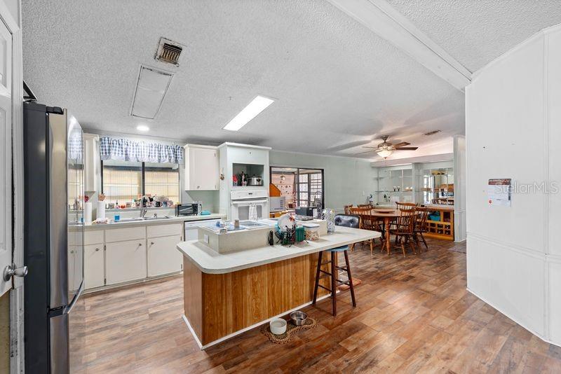 9122 SHELDON WEST DR, TAMPA, FL, 33626