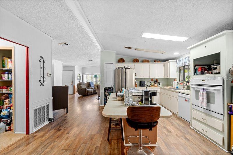 9122 SHELDON WEST DR, TAMPA, FL, 33626