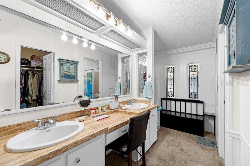 9122 SHELDON WEST DR, TAMPA, FL, 33626