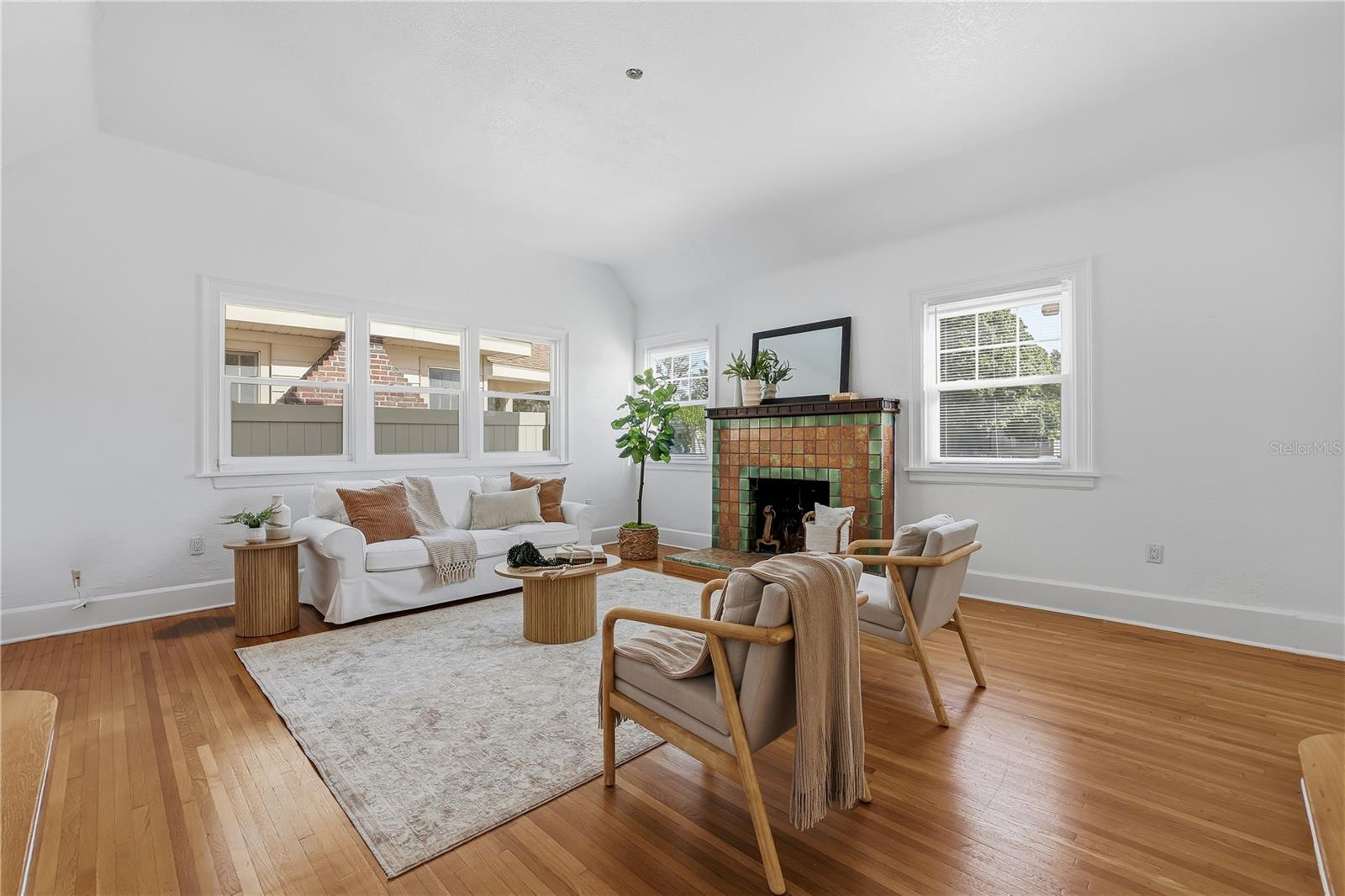 918 45TH ST N, ST PETERSBURG, FL, 33713