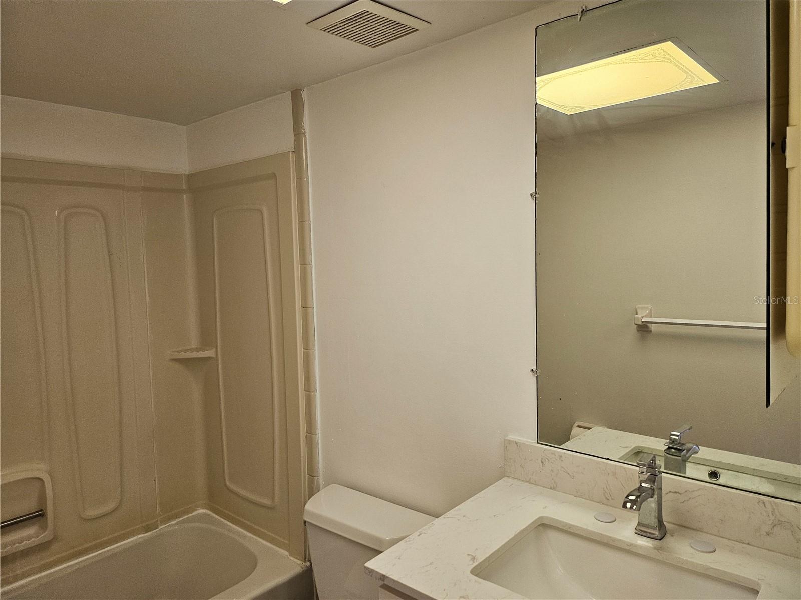 1028 APOLLO BEACH BLVD #19, APOLLO BEACH, FL, 33572