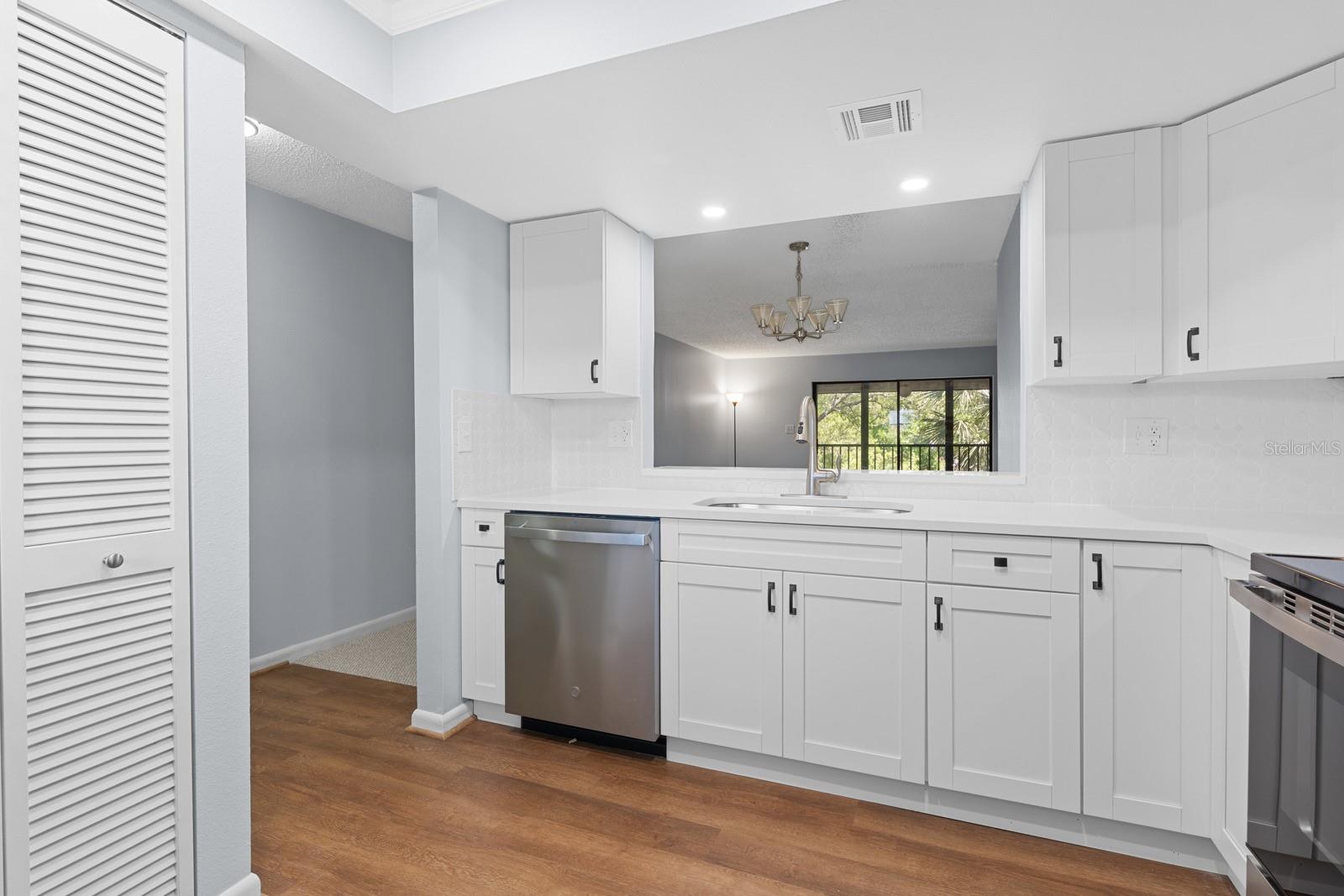 2650 COUNTRYSIDE BLVD #B307, CLEARWATER, FL, 33761