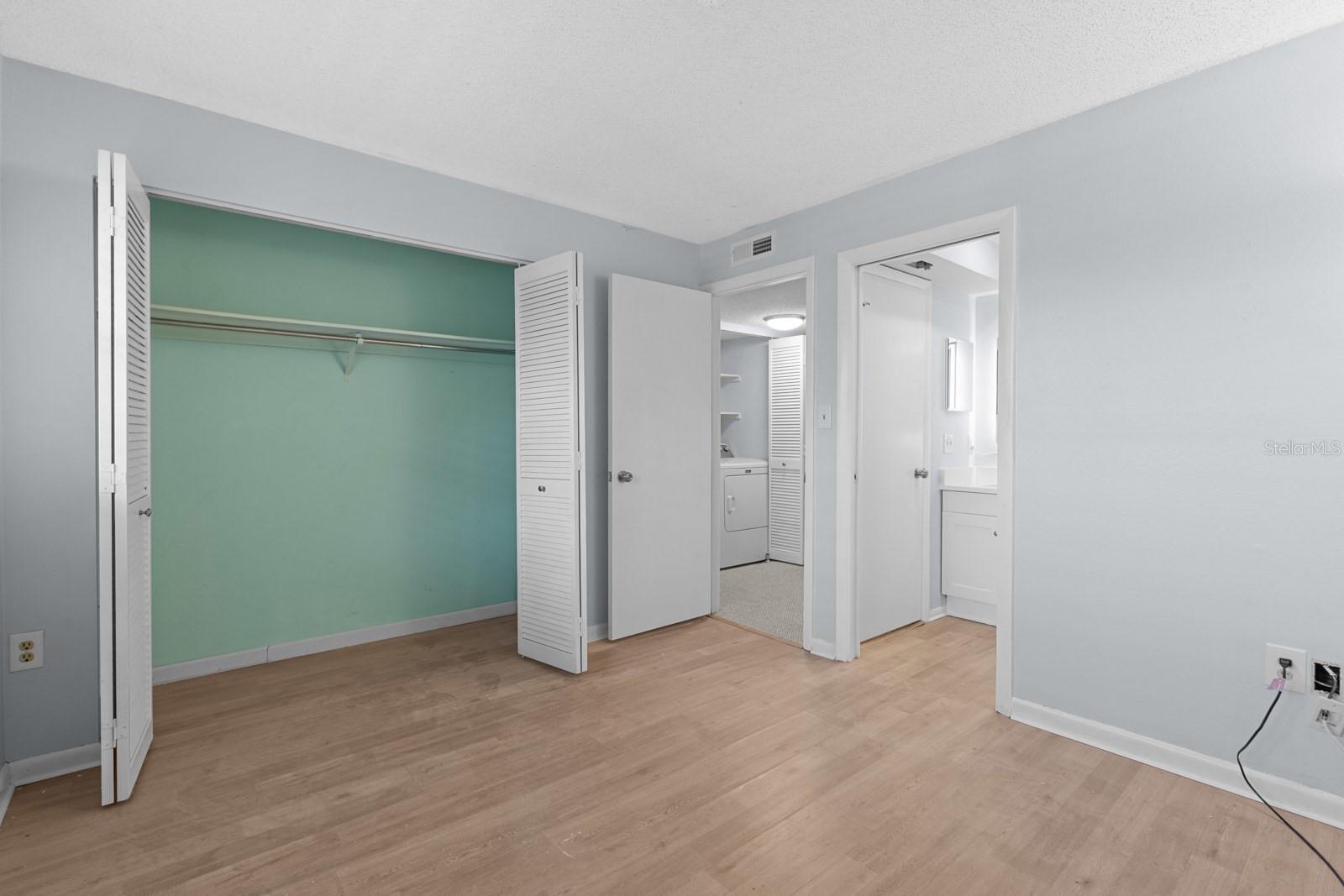 2650 COUNTRYSIDE BLVD #B307, CLEARWATER, FL, 33761