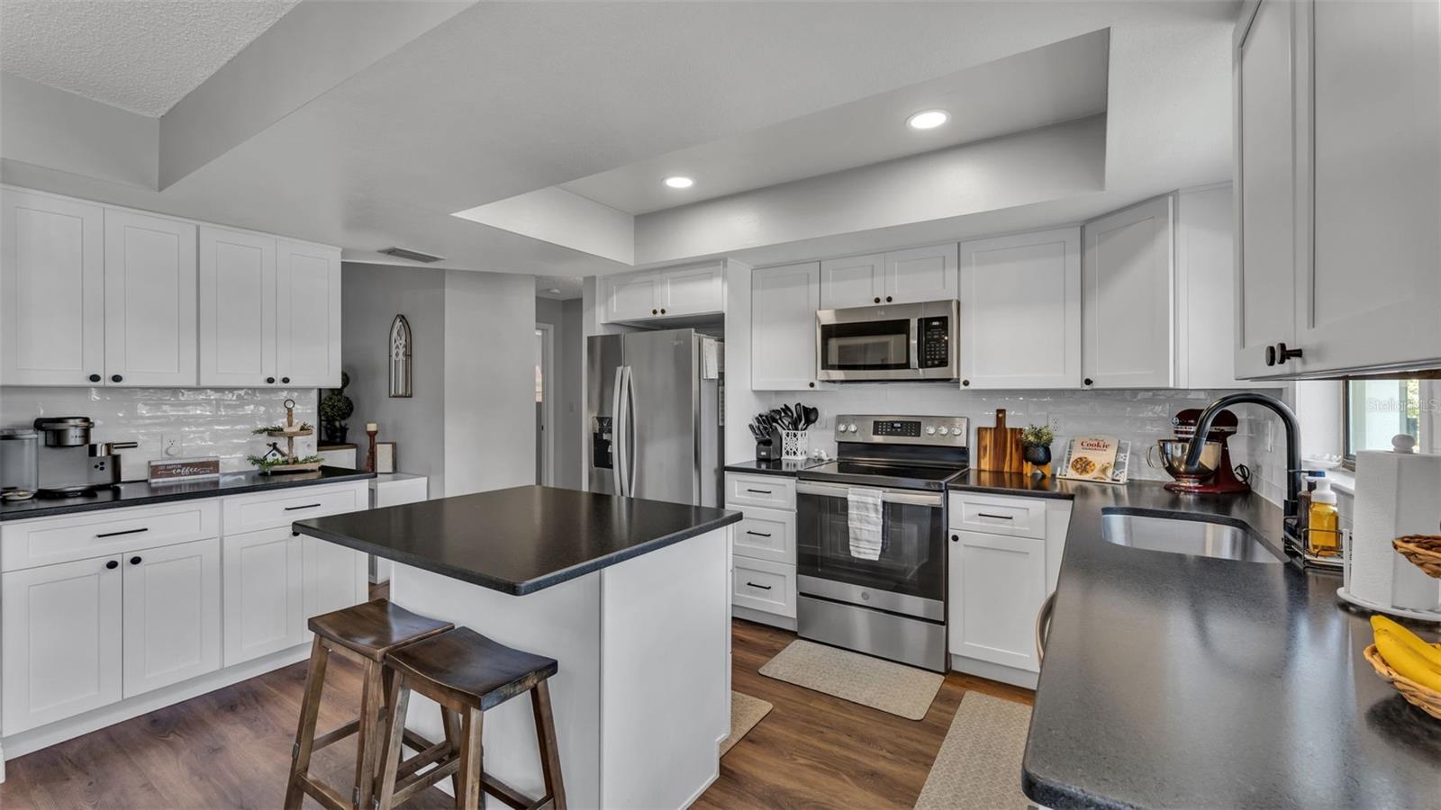 1021 DOLLY LN, LAKELAND, FL, 33813