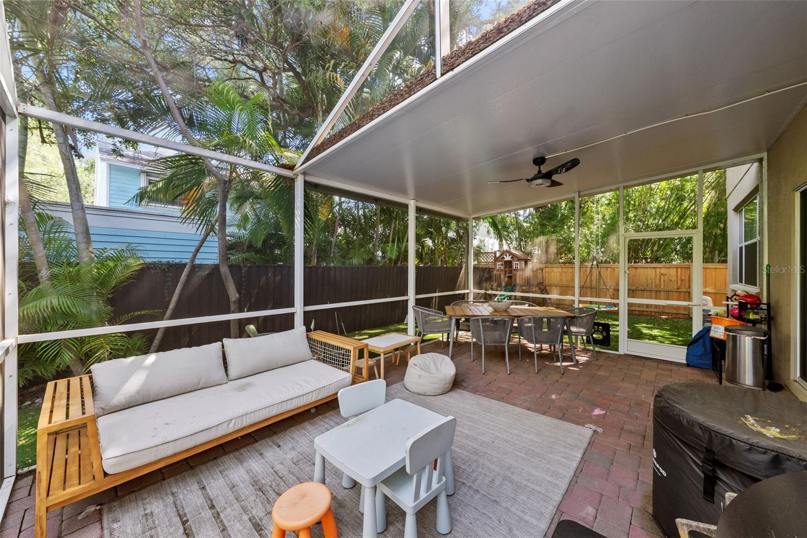 3401 W OAKELLAR AVE, TAMPA, FL, 33611