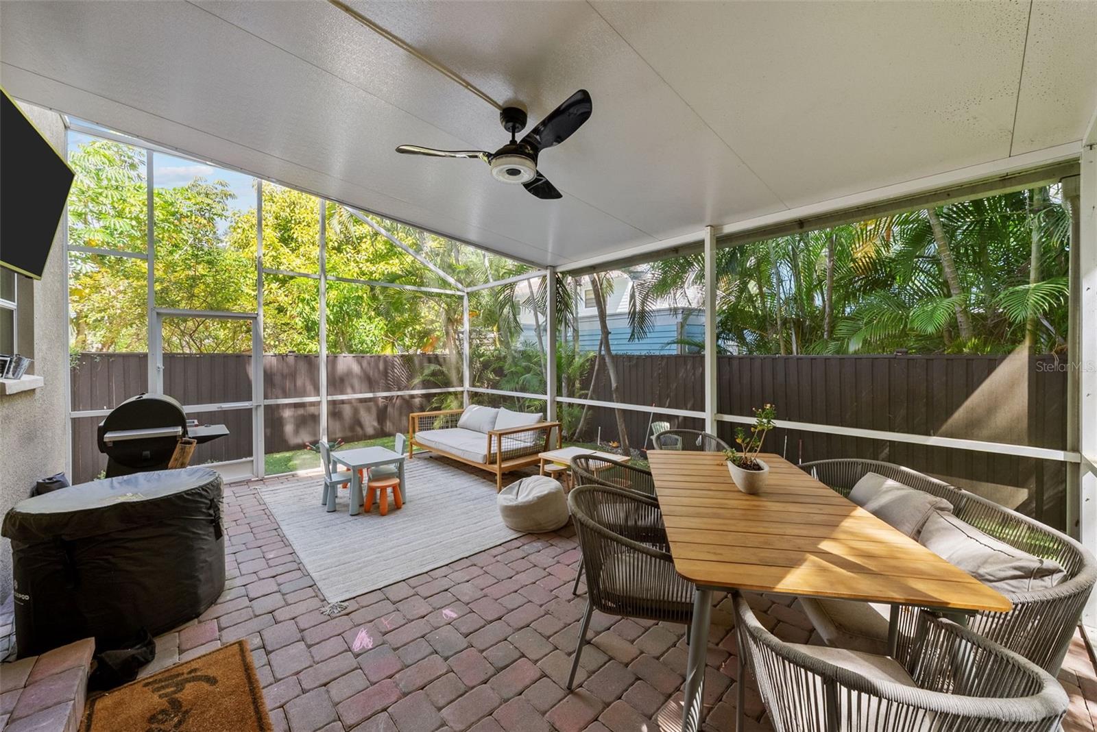 3401 W OAKELLAR AVE, TAMPA, FL, 33611