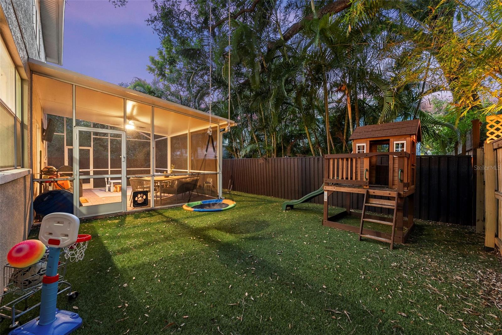 3401 W OAKELLAR AVE, TAMPA, FL, 33611