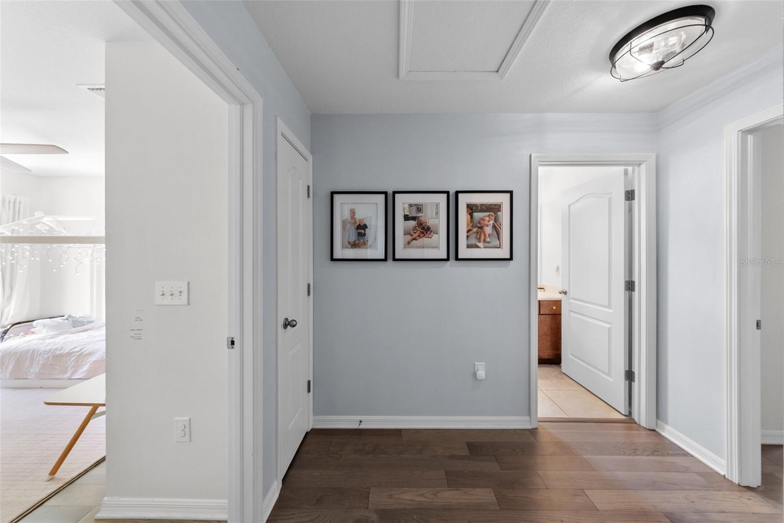 3401 W OAKELLAR AVE, TAMPA, FL, 33611