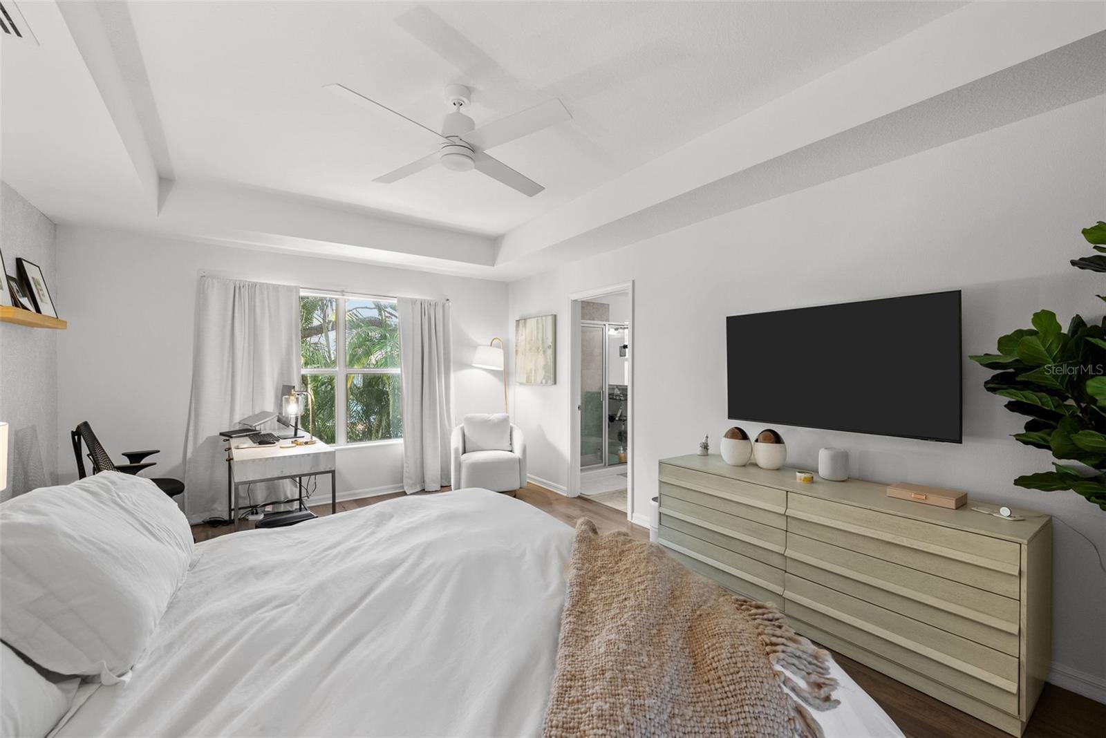 3401 W OAKELLAR AVE, TAMPA, FL, 33611