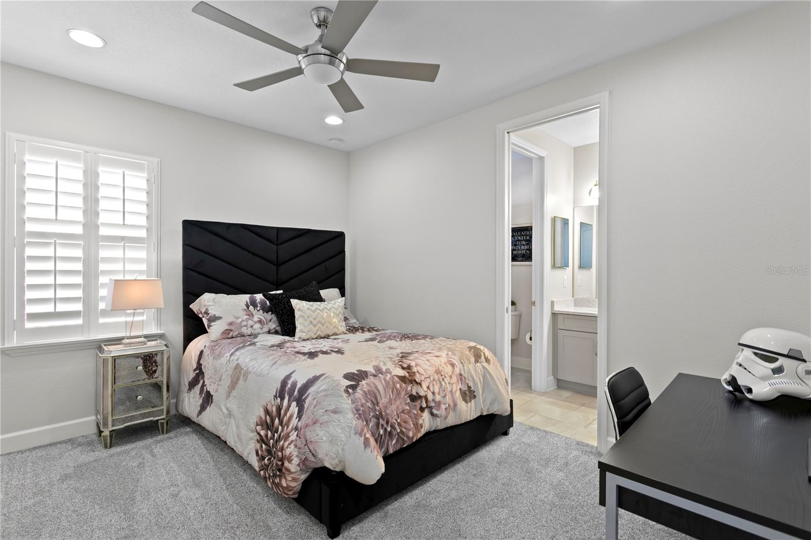 7865 MARSH POINTE DR, TAMPA, FL, 33635
