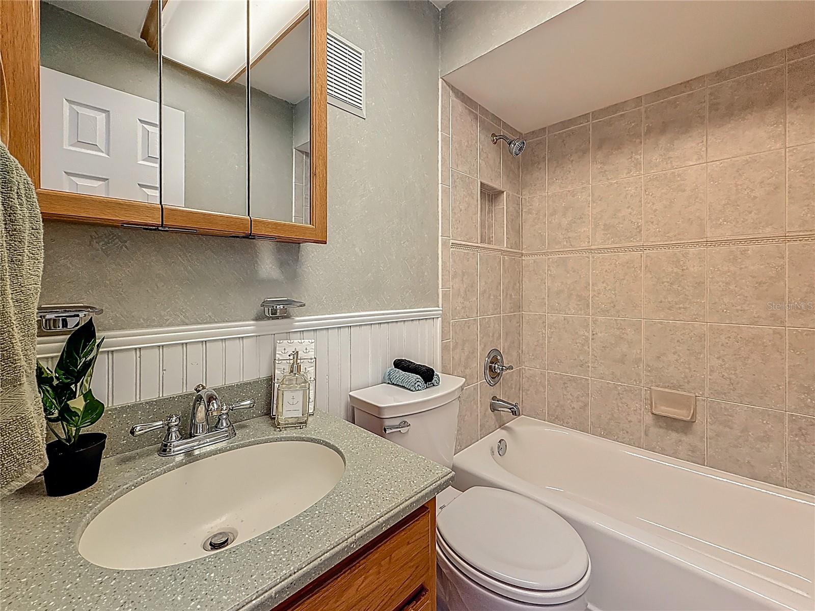 2442 ENTERPRISE RD #6, CLEARWATER, FL, 33763