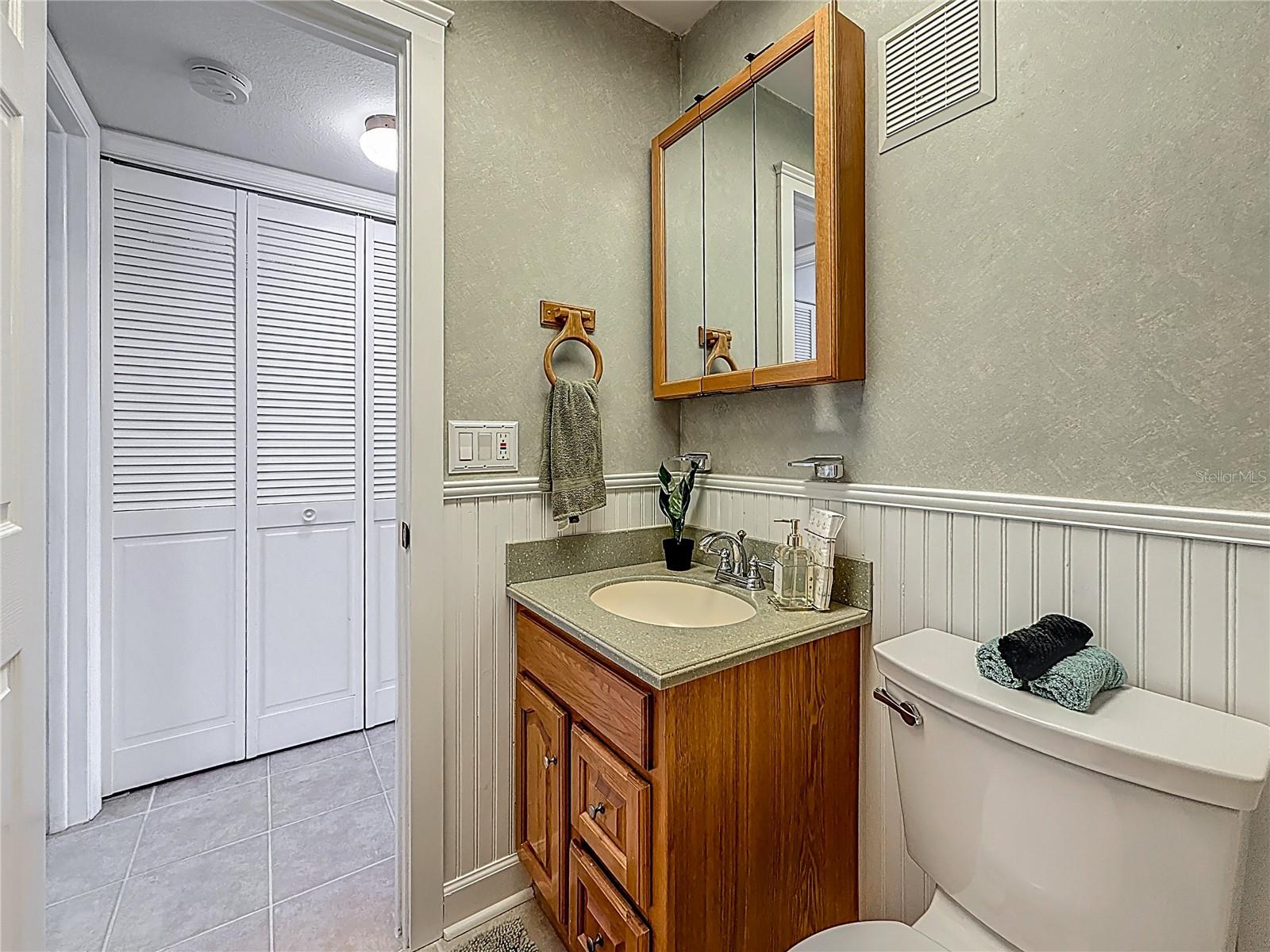 2442 ENTERPRISE RD #6, CLEARWATER, FL, 33763