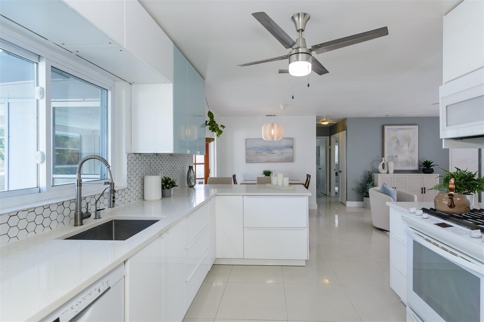 1435 77TH AVE N, ST PETERSBURG, FL, 33702