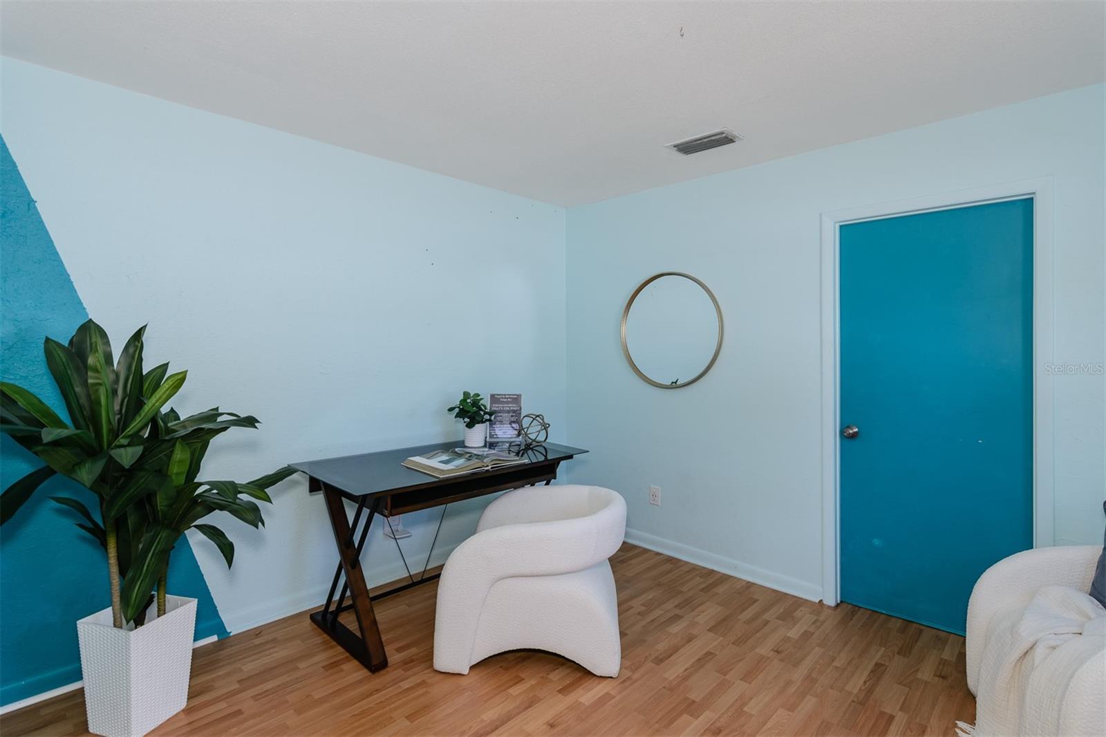 1435 77TH AVE N, ST PETERSBURG, FL, 33702