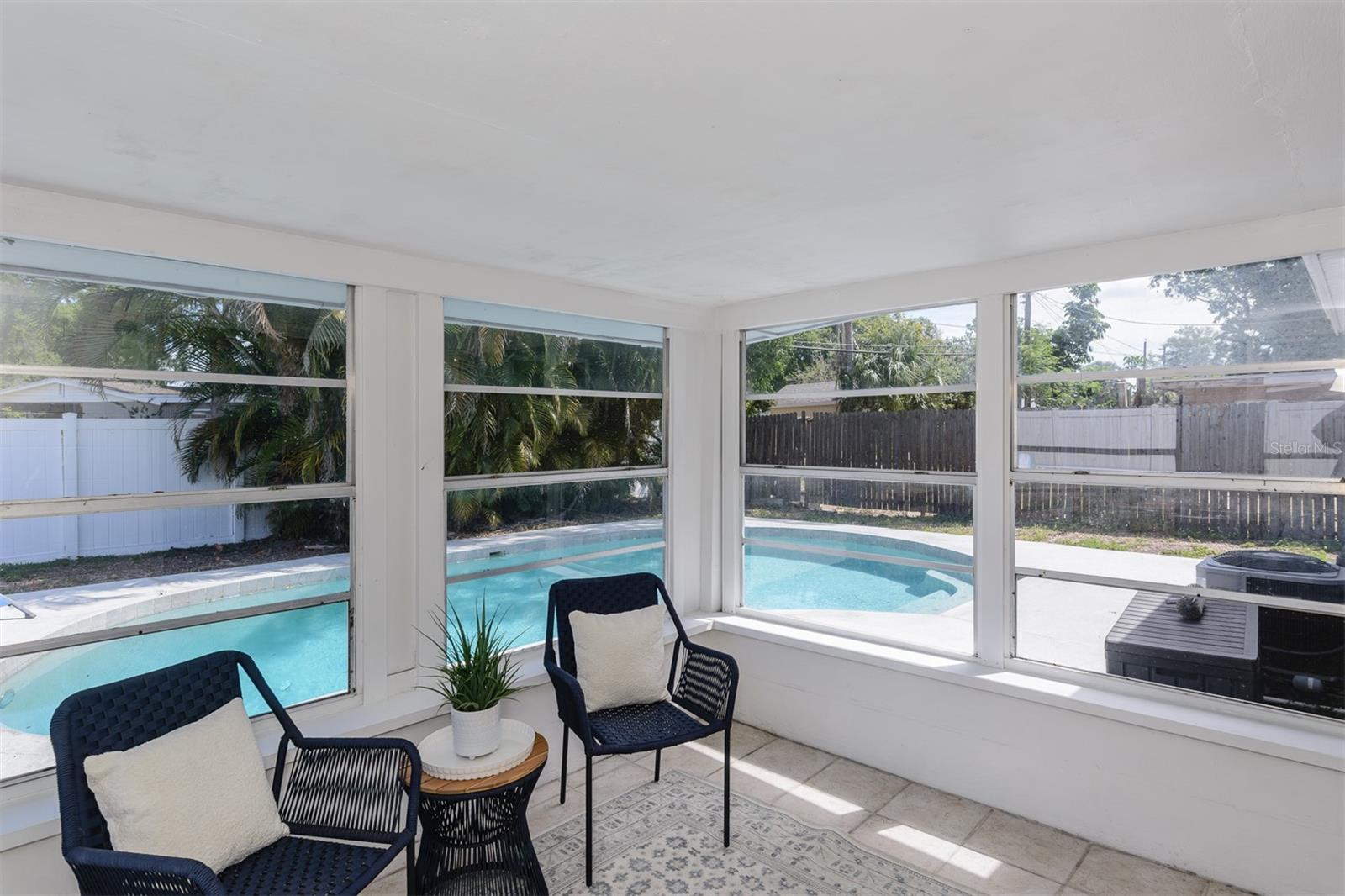 1435 77TH AVE N, ST PETERSBURG, FL, 33702