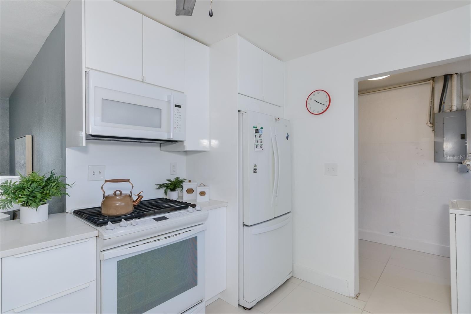 1435 77TH AVE N, ST PETERSBURG, FL, 33702