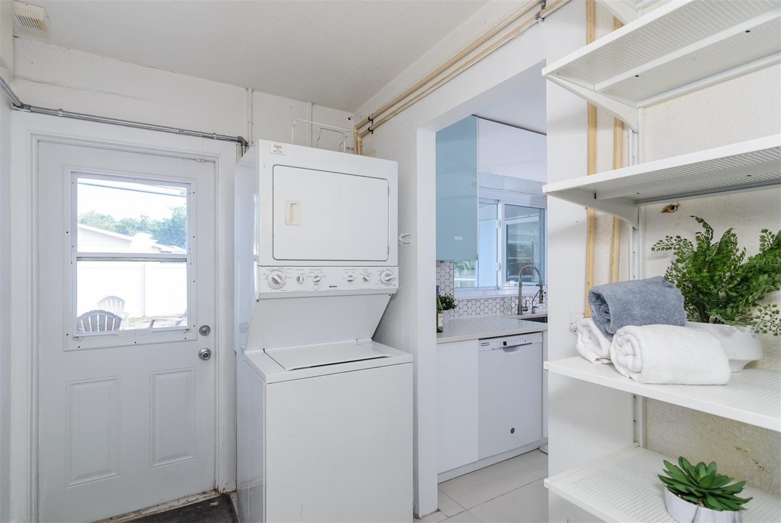 1435 77TH AVE N, ST PETERSBURG, FL, 33702