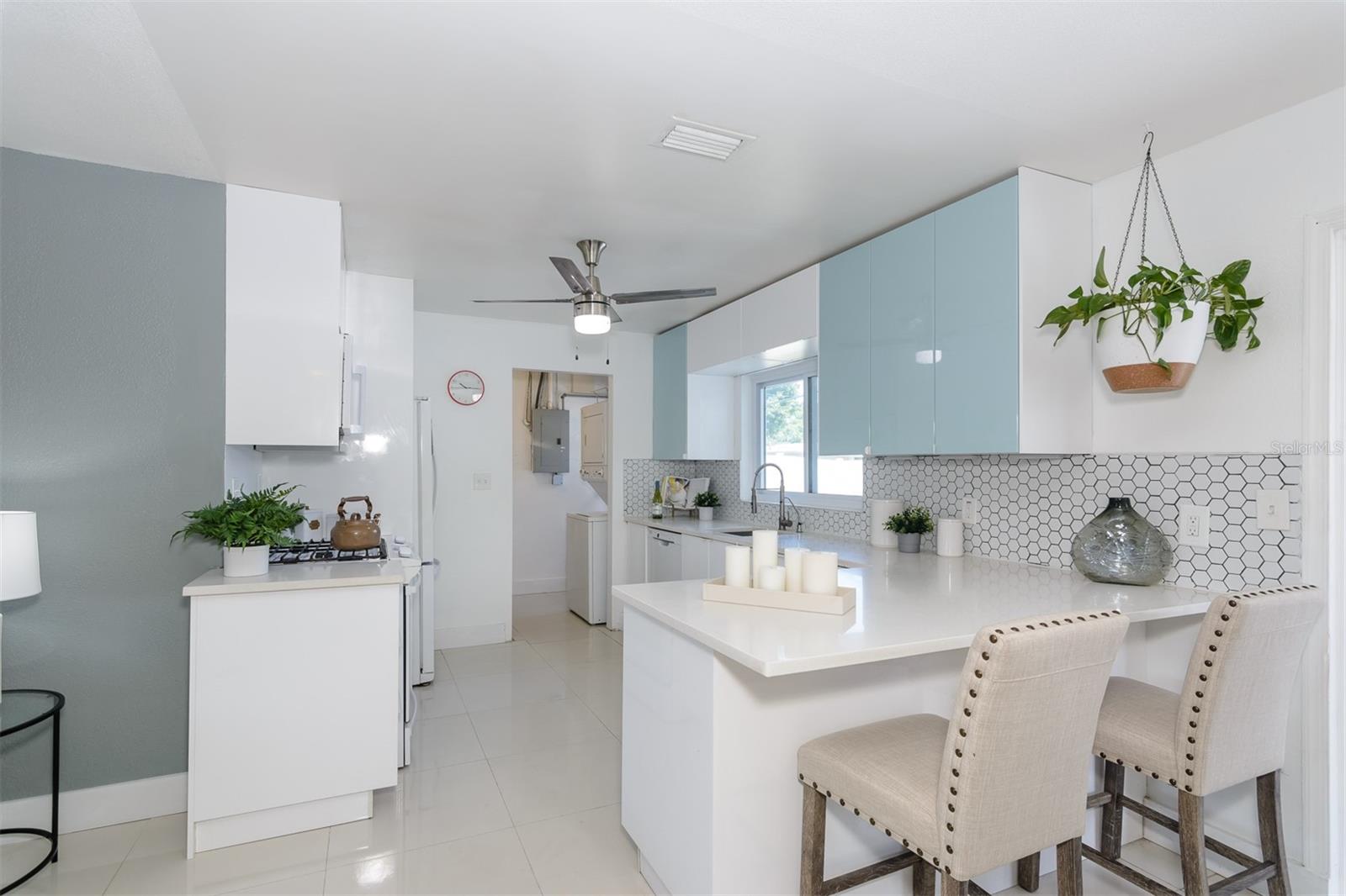 1435 77TH AVE N, ST PETERSBURG, FL, 33702