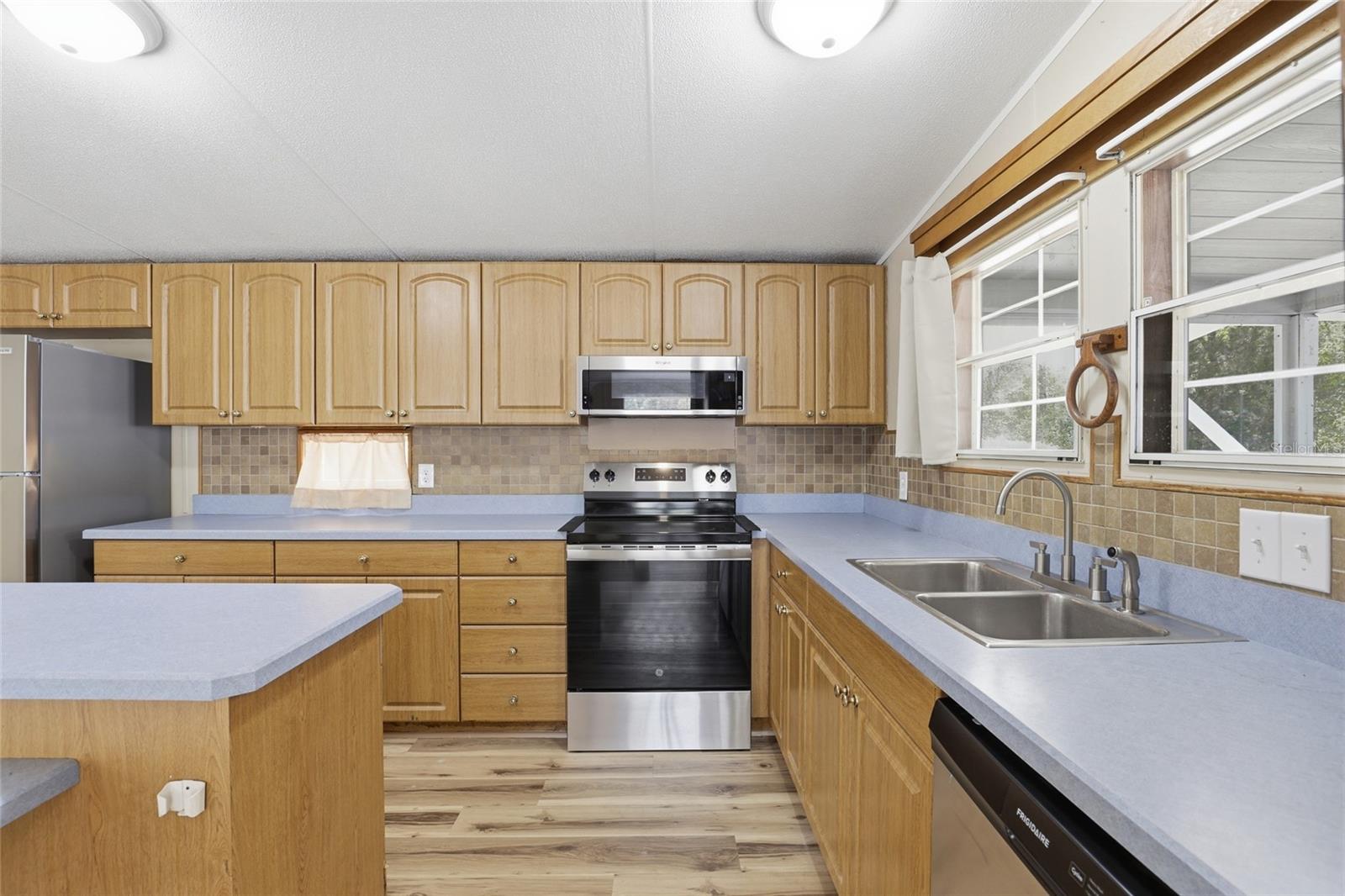 9764 NW 56TH LN, CHIEFLAND, FL, 32626