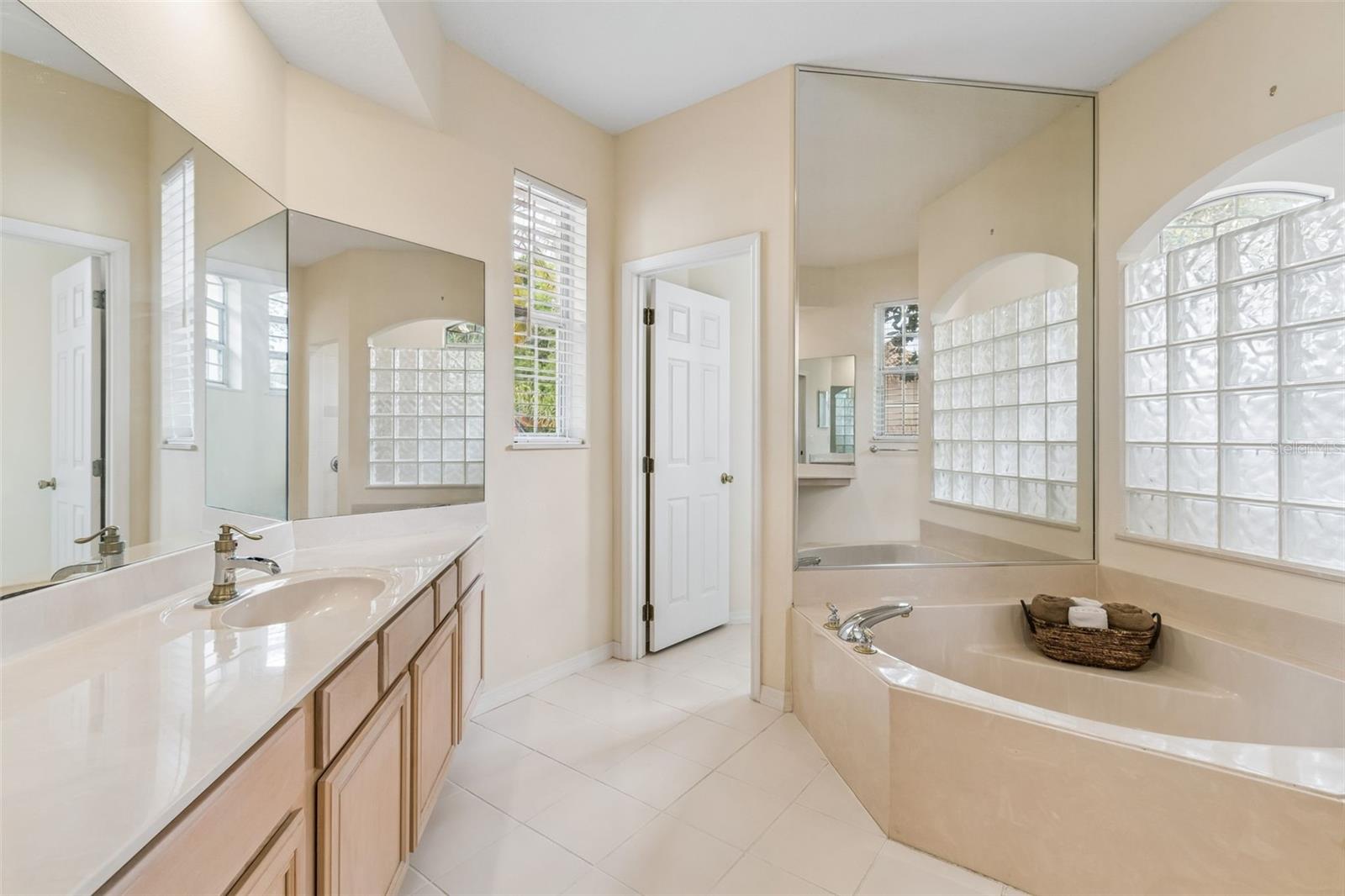 8607 TERRACE PINES CT, ORLANDO, FL, 32836