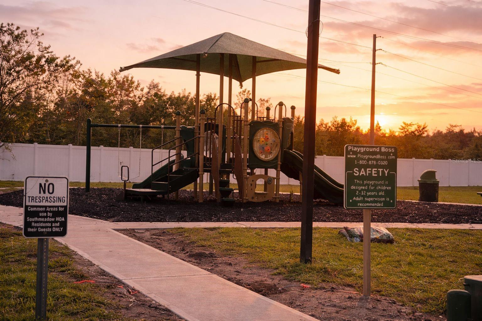 572 CRESTING OAK CIR #19, ORLANDO, FL, 32824