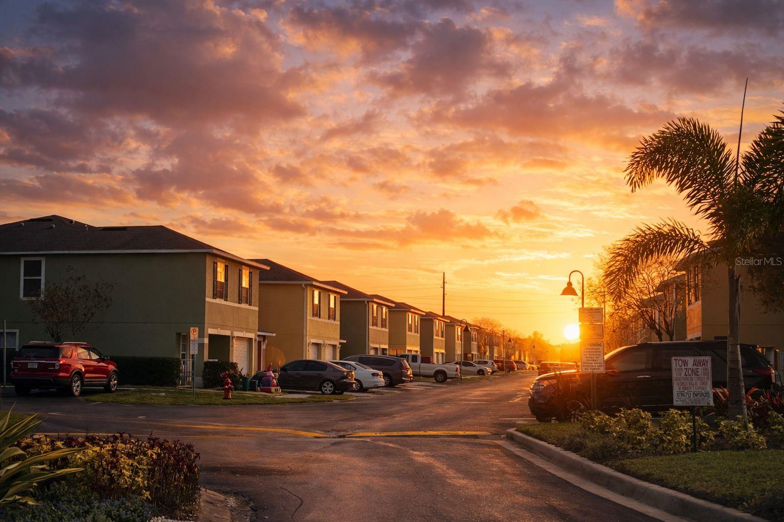 572 CRESTING OAK CIR #19, ORLANDO, FL, 32824