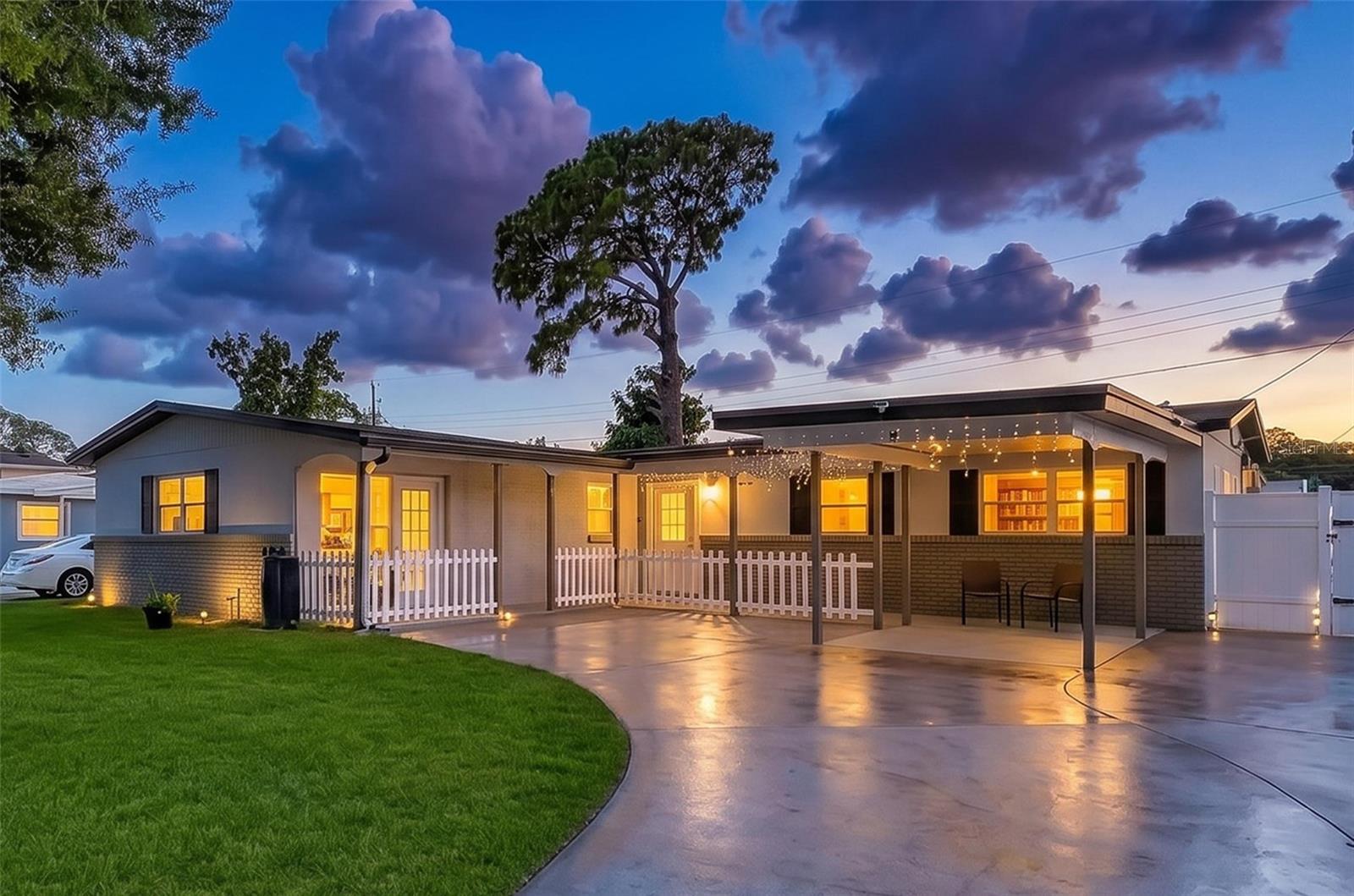 6408 TOWN N COUNTRY BLVD, TAMPA, FL, 33615