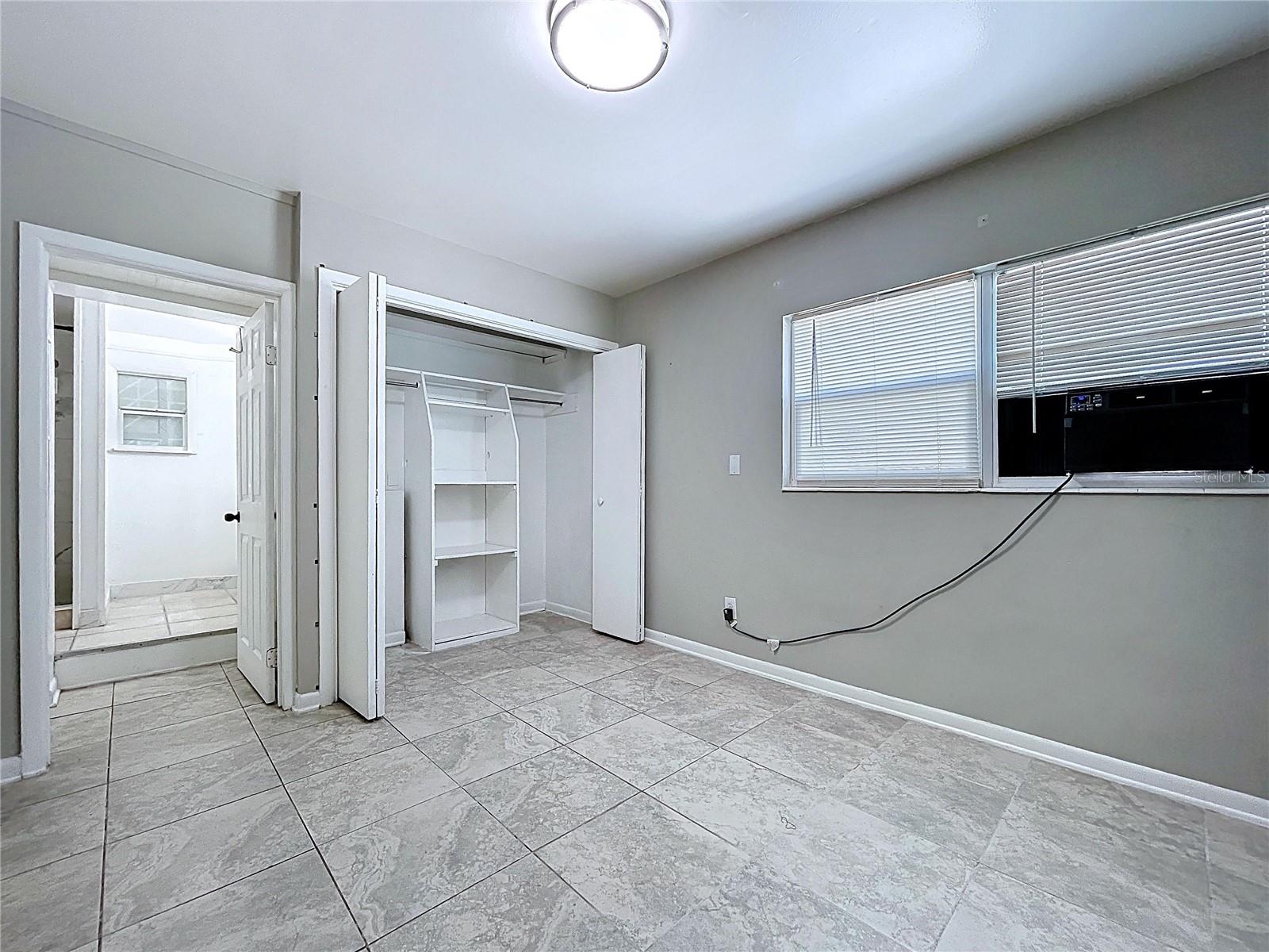 6408 TOWN N COUNTRY BLVD, TAMPA, FL, 33615