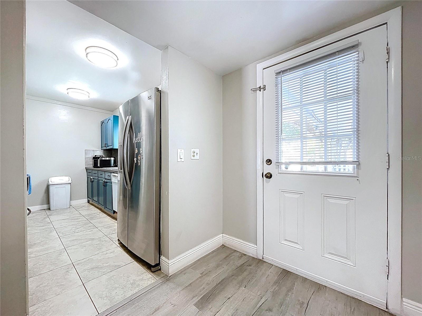 6408 TOWN N COUNTRY BLVD, TAMPA, FL, 33615