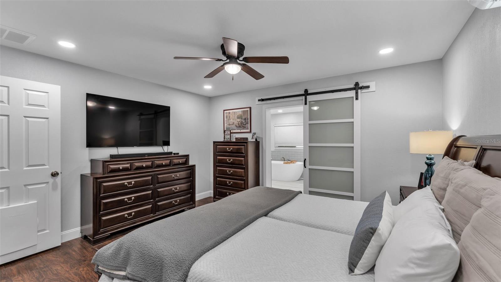 2633 HANDLEY BLVD, LAKELAND, FL, 33803