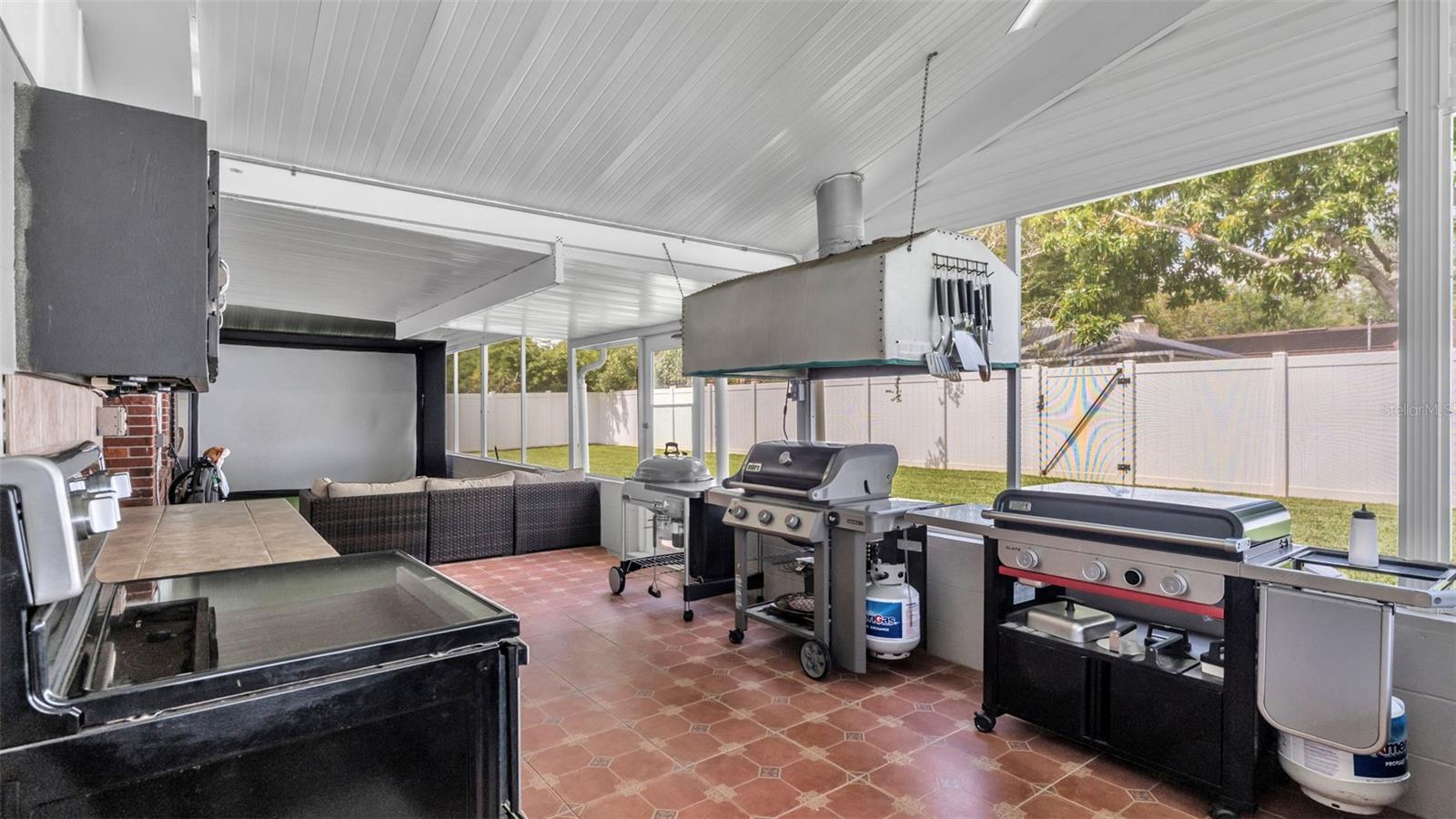 2633 HANDLEY BLVD, LAKELAND, FL, 33803