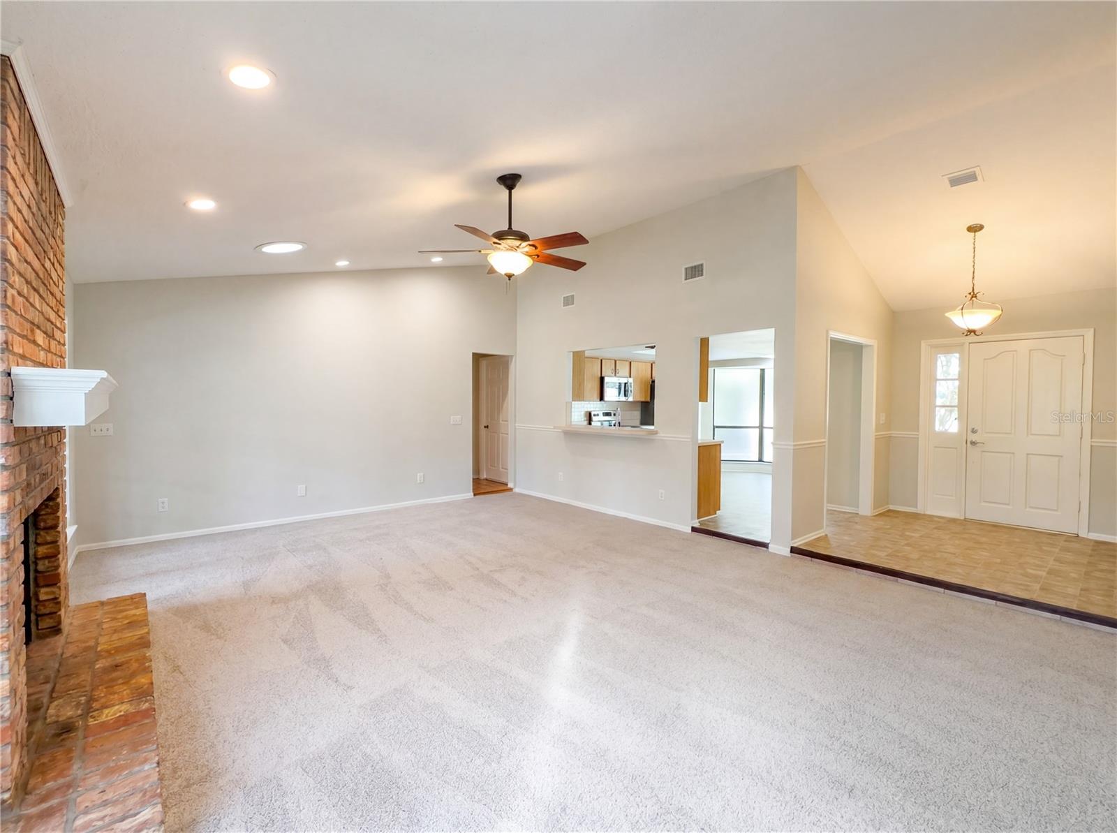 199 E CREST AVE, WINTER GARDEN, FL, 34787