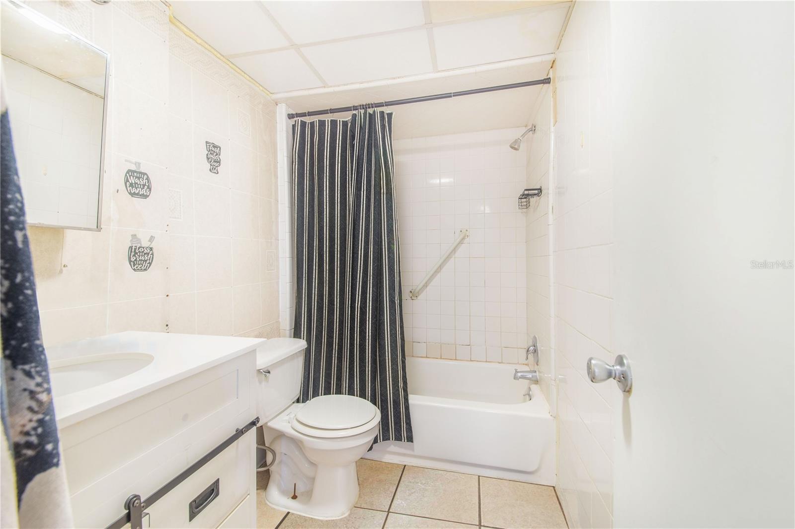 402 E MAIN ST, DUNDEE, FL, 33838