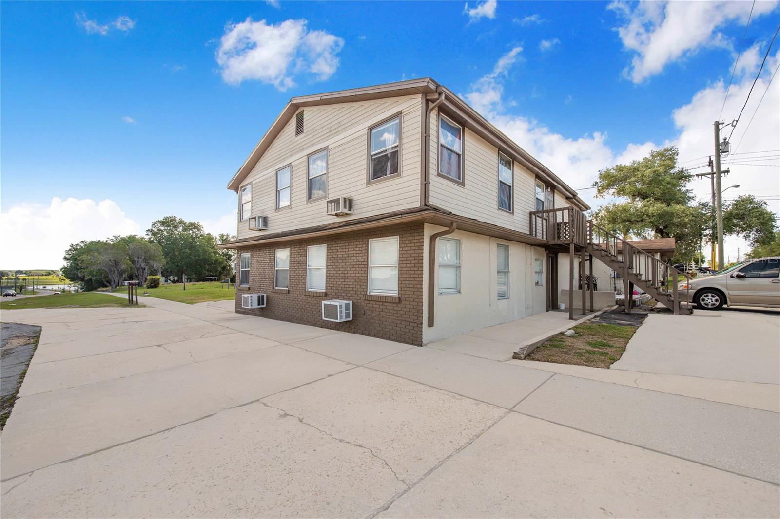 402 E MAIN ST, DUNDEE, FL, 33838