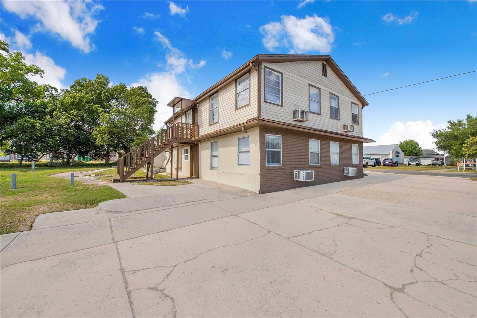 402 E MAIN ST, DUNDEE, FL, 33838