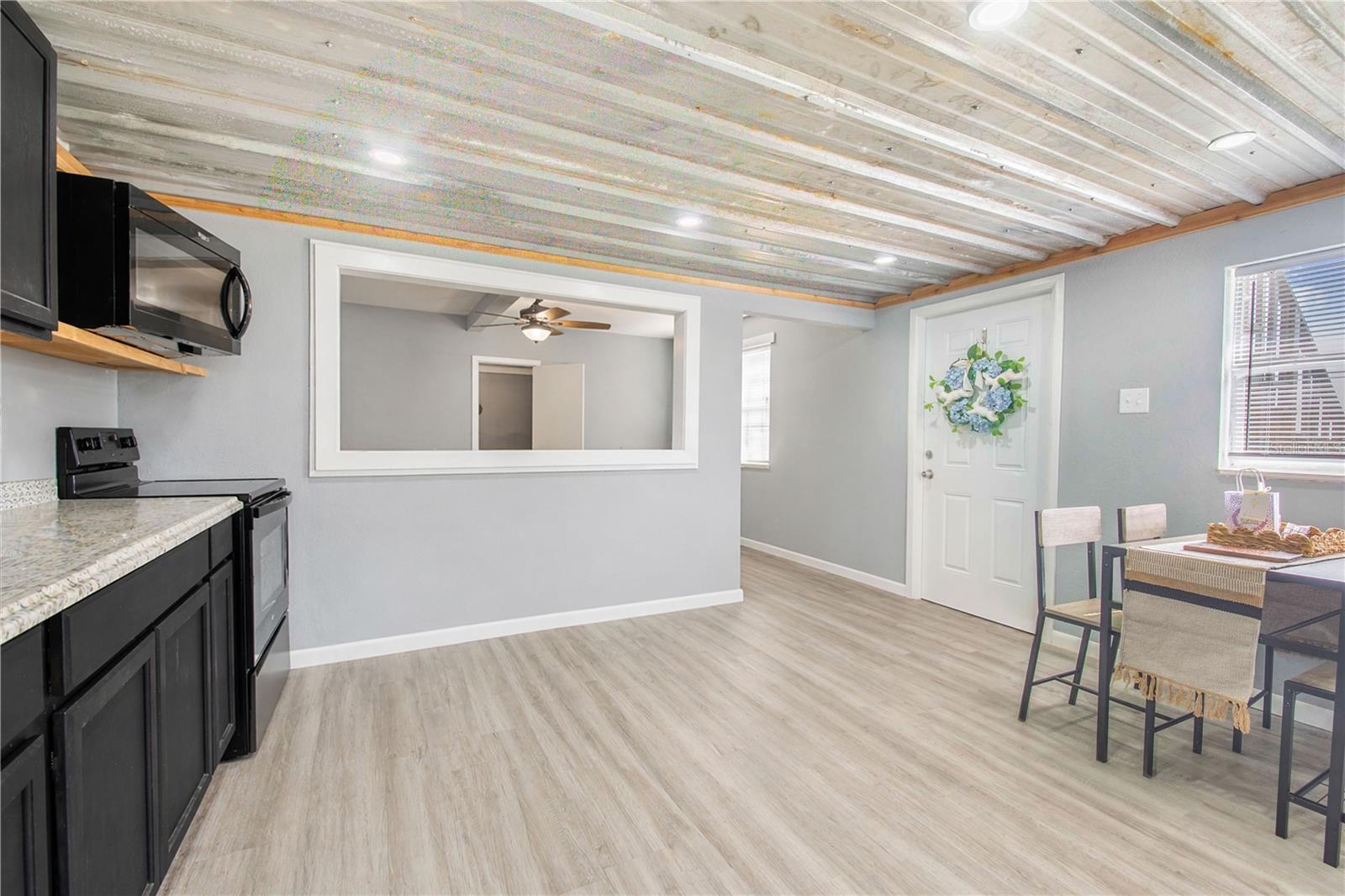 402 E MAIN ST, DUNDEE, FL, 33838