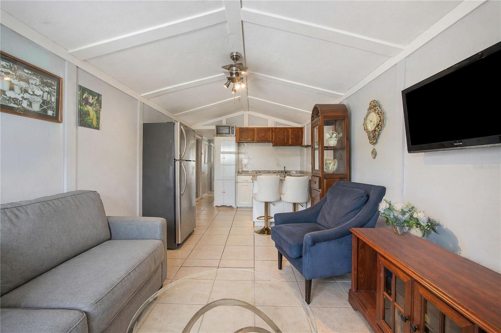 402 E MAIN ST, DUNDEE, FL, 33838