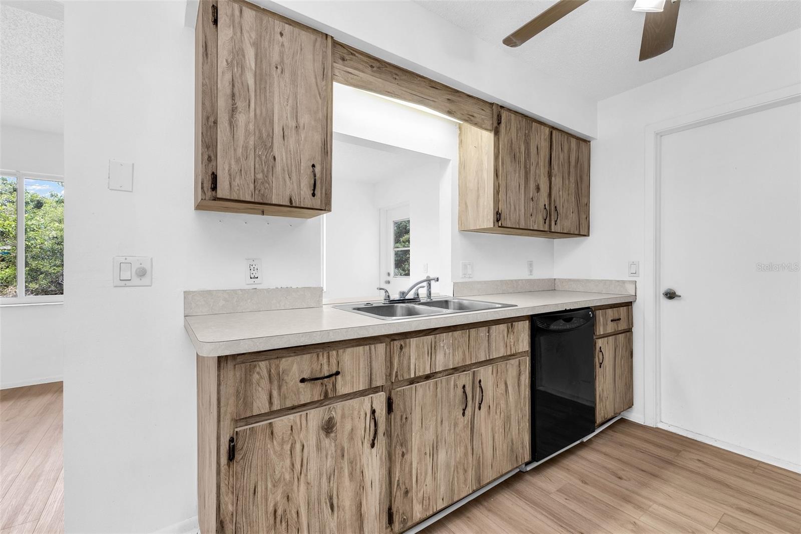 1140 VICTORIA AVE, PORT CHARLOTTE, FL, 33948