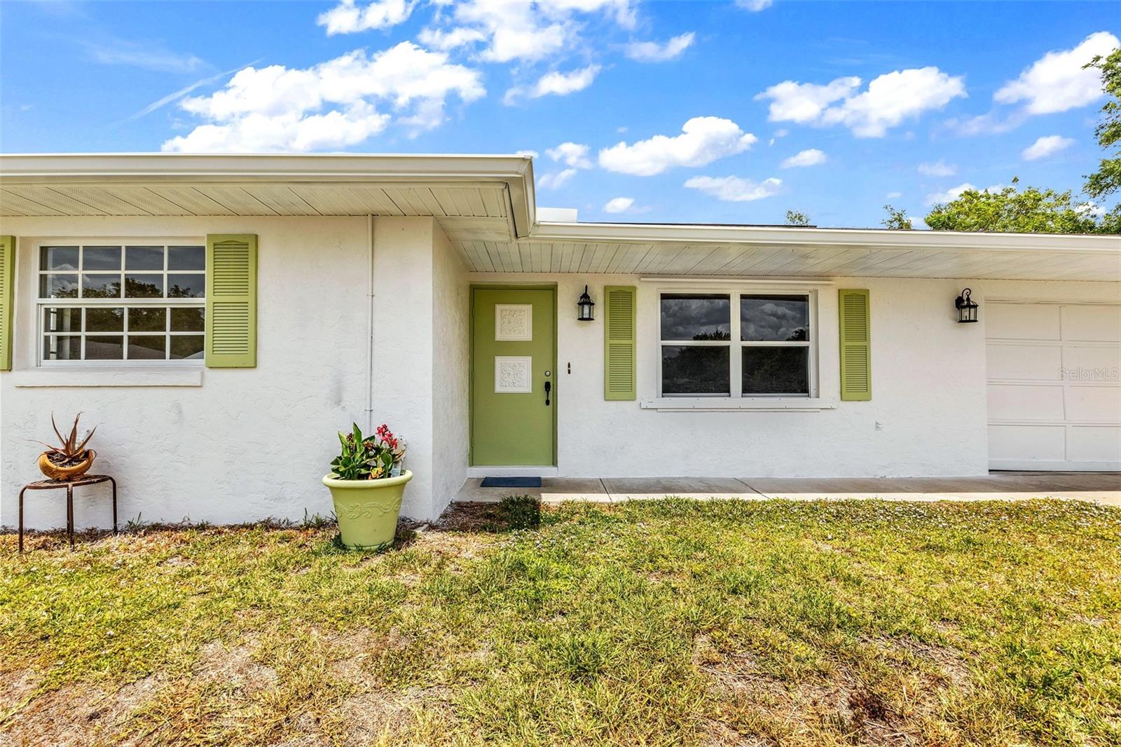 1140 VICTORIA AVE, PORT CHARLOTTE, FL, 33948