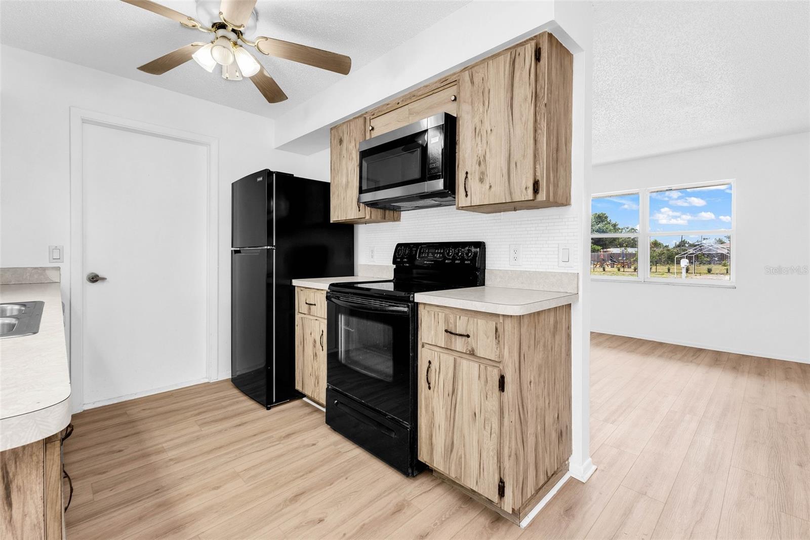 1140 VICTORIA AVE, PORT CHARLOTTE, FL, 33948