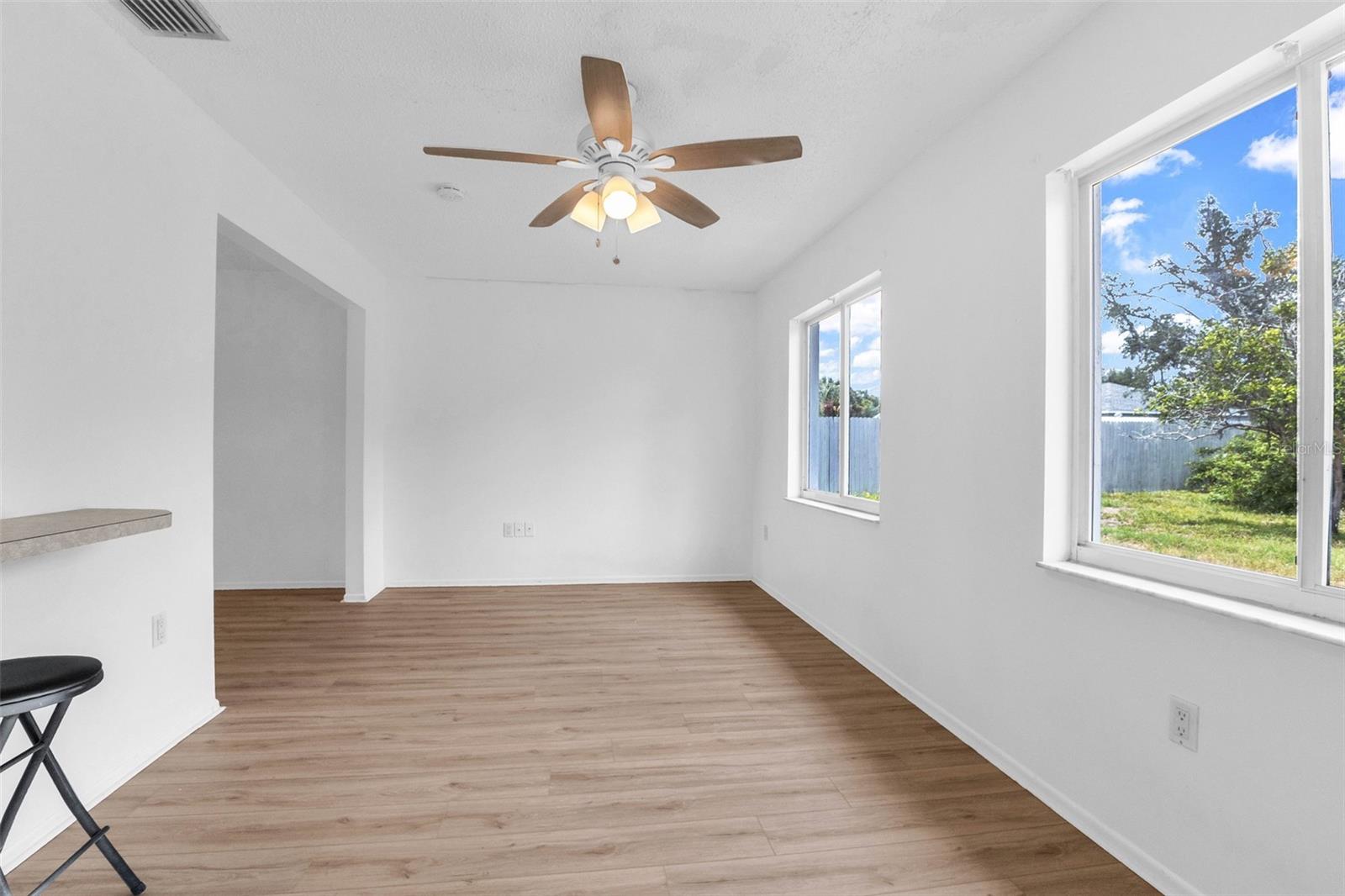 1140 VICTORIA AVE, PORT CHARLOTTE, FL, 33948