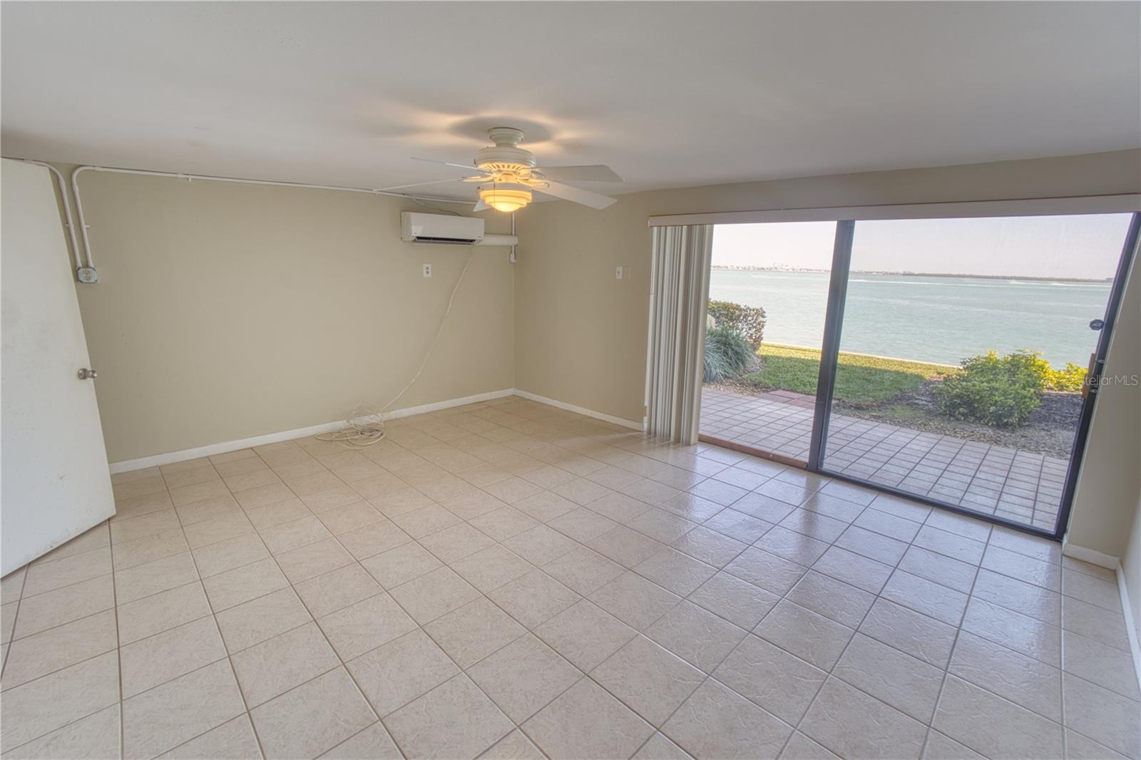 131 1ST ST E #102, ST PETERSBURG, FL, 33715