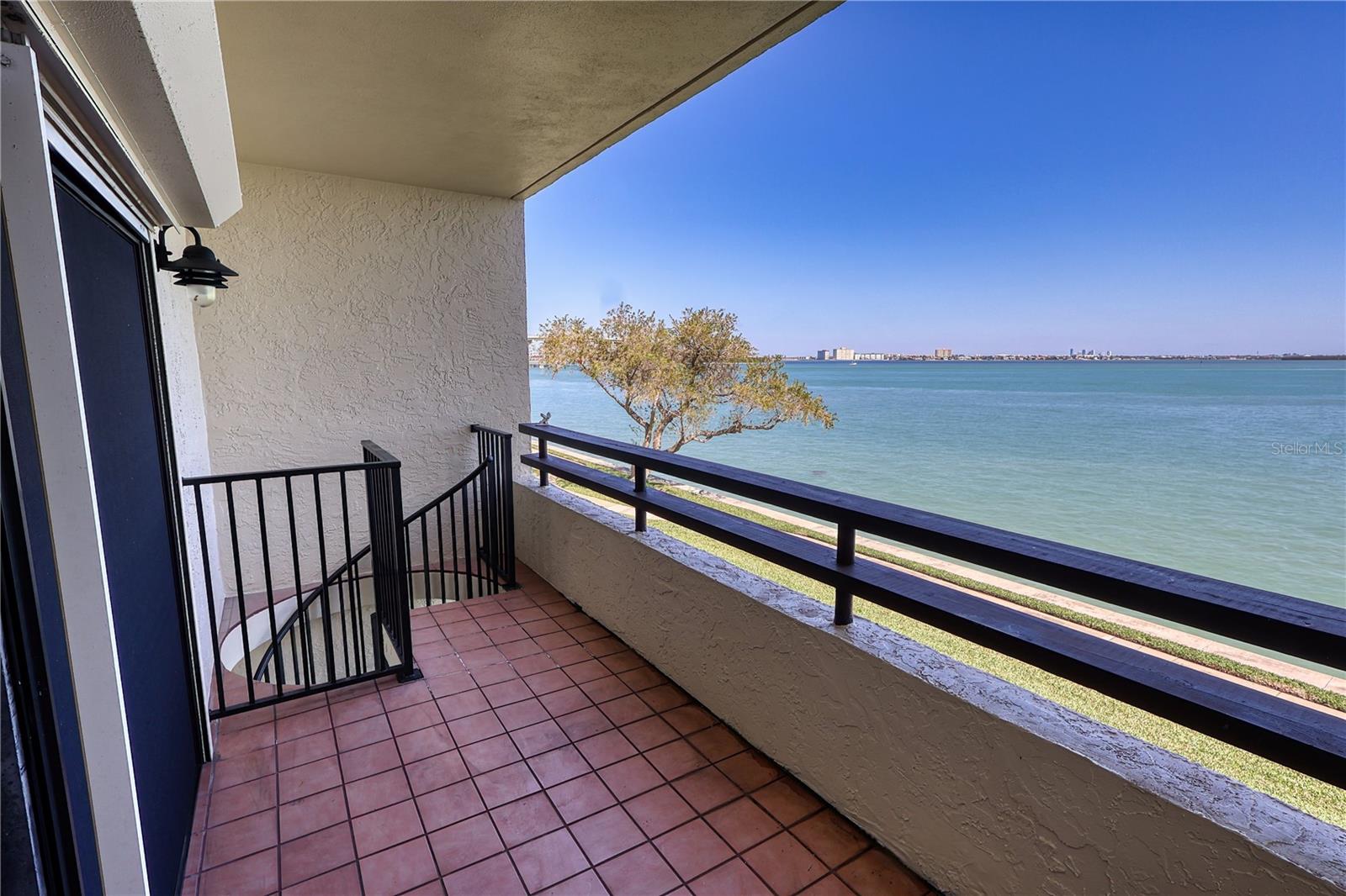 131 1ST ST E #102, ST PETERSBURG, FL, 33715