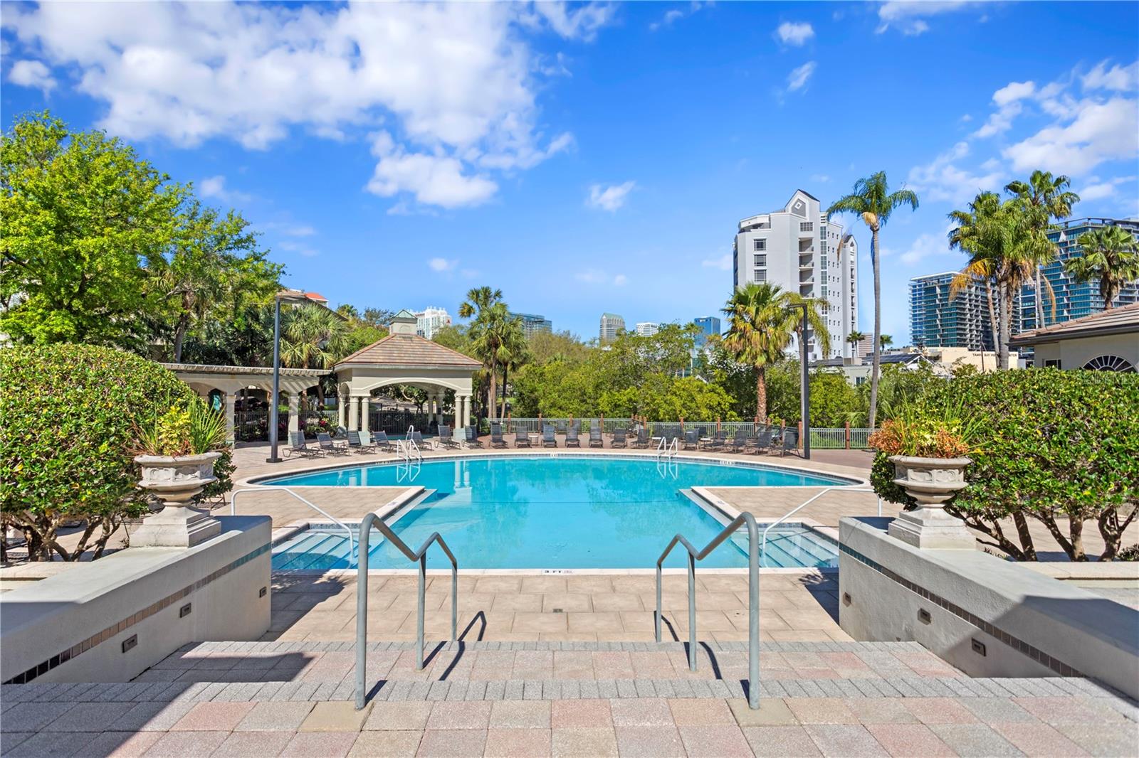 943 NORMANDY TRACE RD, TAMPA, FL, 33602