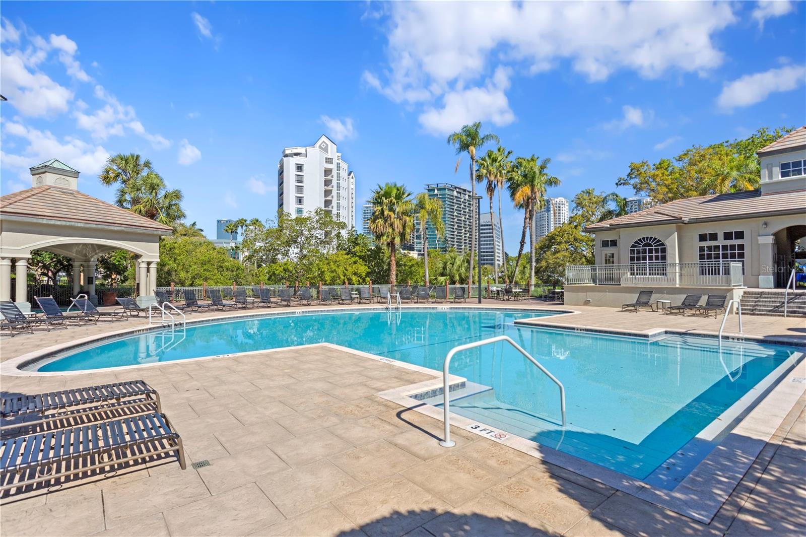 943 NORMANDY TRACE RD, TAMPA, FL, 33602