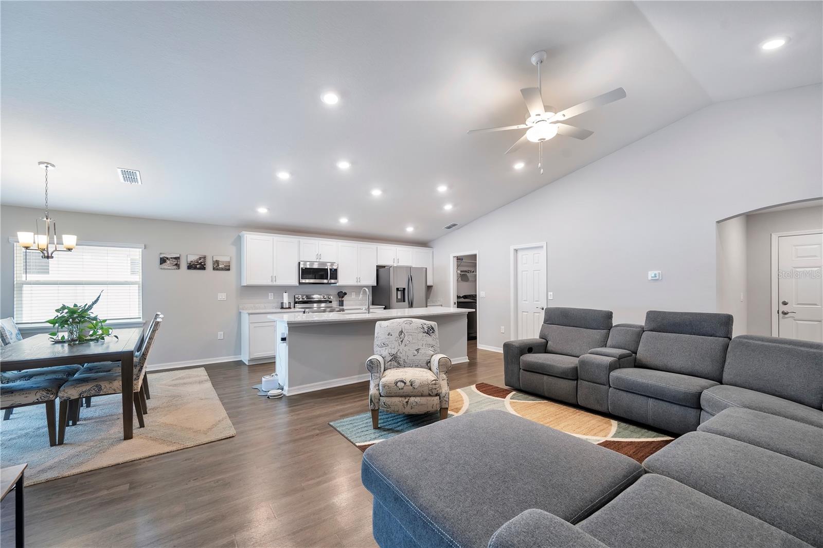 2096 GOLDEN BEAK DR, EAGLE LAKE, FL, 33839