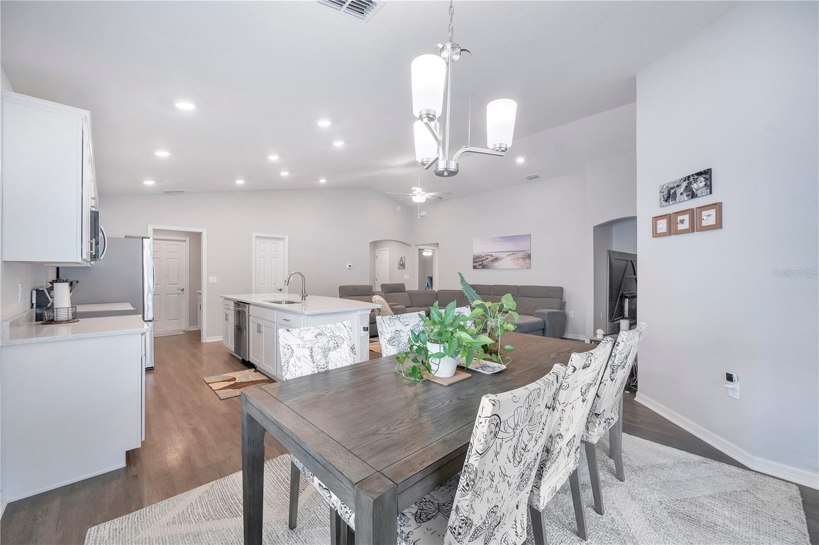 2096 GOLDEN BEAK DR, EAGLE LAKE, FL, 33839